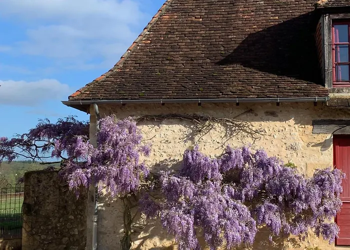La Sautie بيت ضيافة Bars (Dordogne)